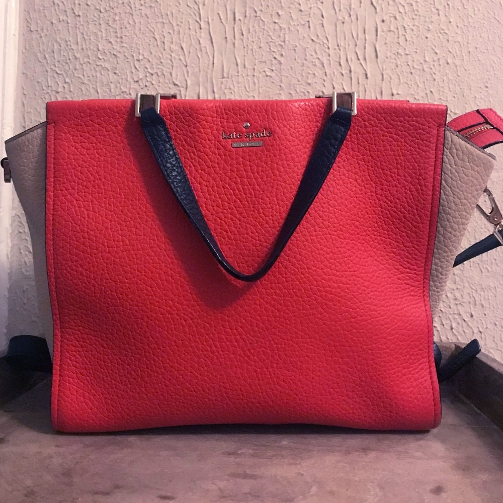 Chelsea Square Hayden Top Handle Pebble/ Blk/ Ger